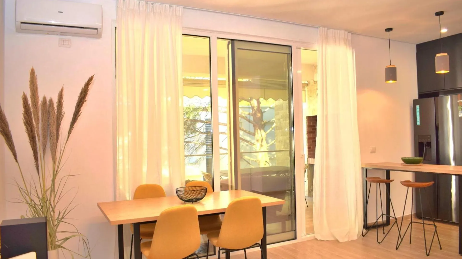 Peaceful Beachside Stay In Secure Resort Plazhi San Pietro アパート