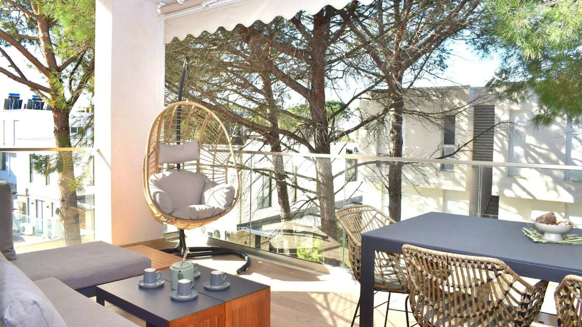 Peaceful Beachside Stay In Secure Resort Plazhi San Pietro