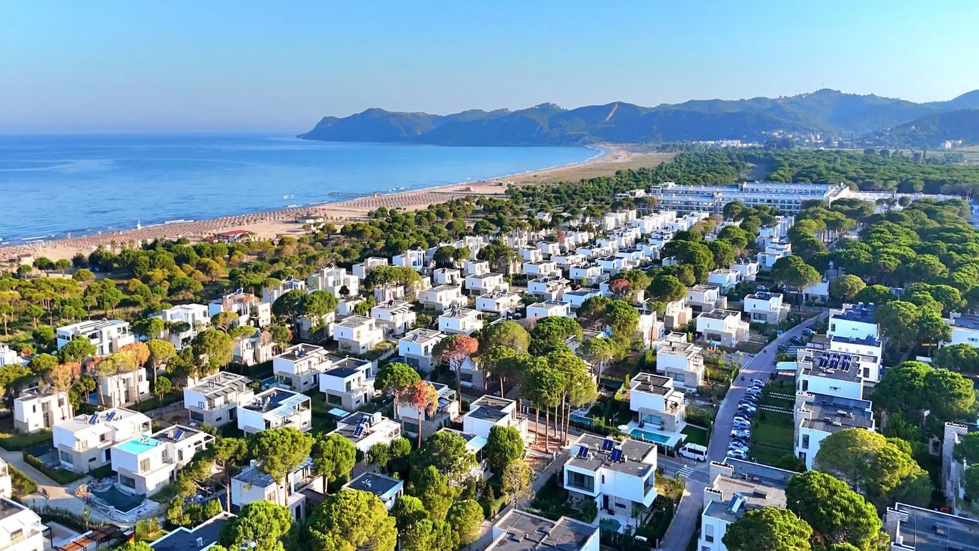 Peaceful Beachside Stay In Secure Resort Plazhi San Pietro アパート
