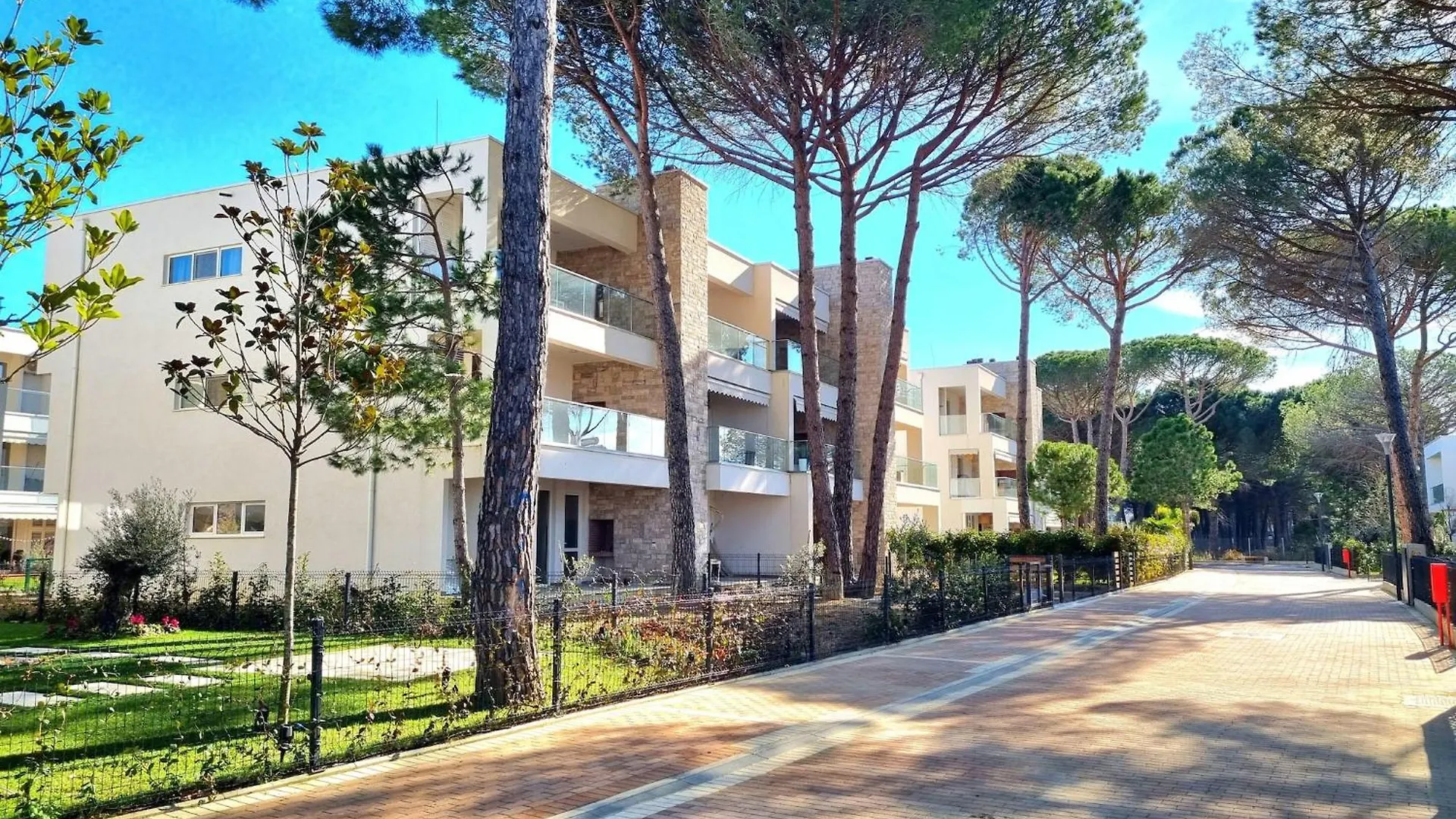 アパート Peaceful Beachside Stay In Secure Resort Plazhi San Pietro